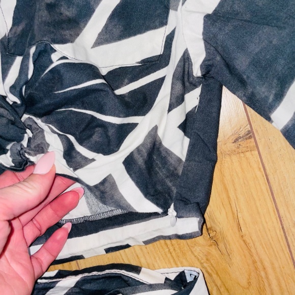 Zara 2 piece Crop & Skirt  SET - XS - Picture 10 of 16